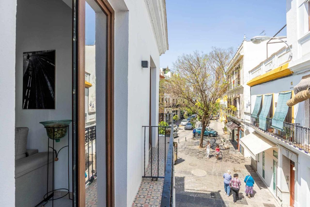 סביליה Comfy Away - Apartamento Exclusivo Mercado De Triana Con Balcon מראה חיצוני תמונה