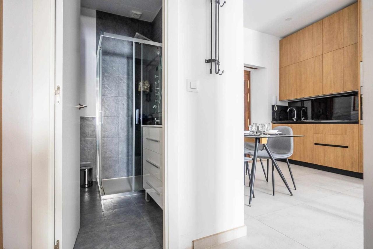 סביליה Comfy Away - Apartamento Exclusivo Mercado De Triana Con Balcon מראה חיצוני תמונה