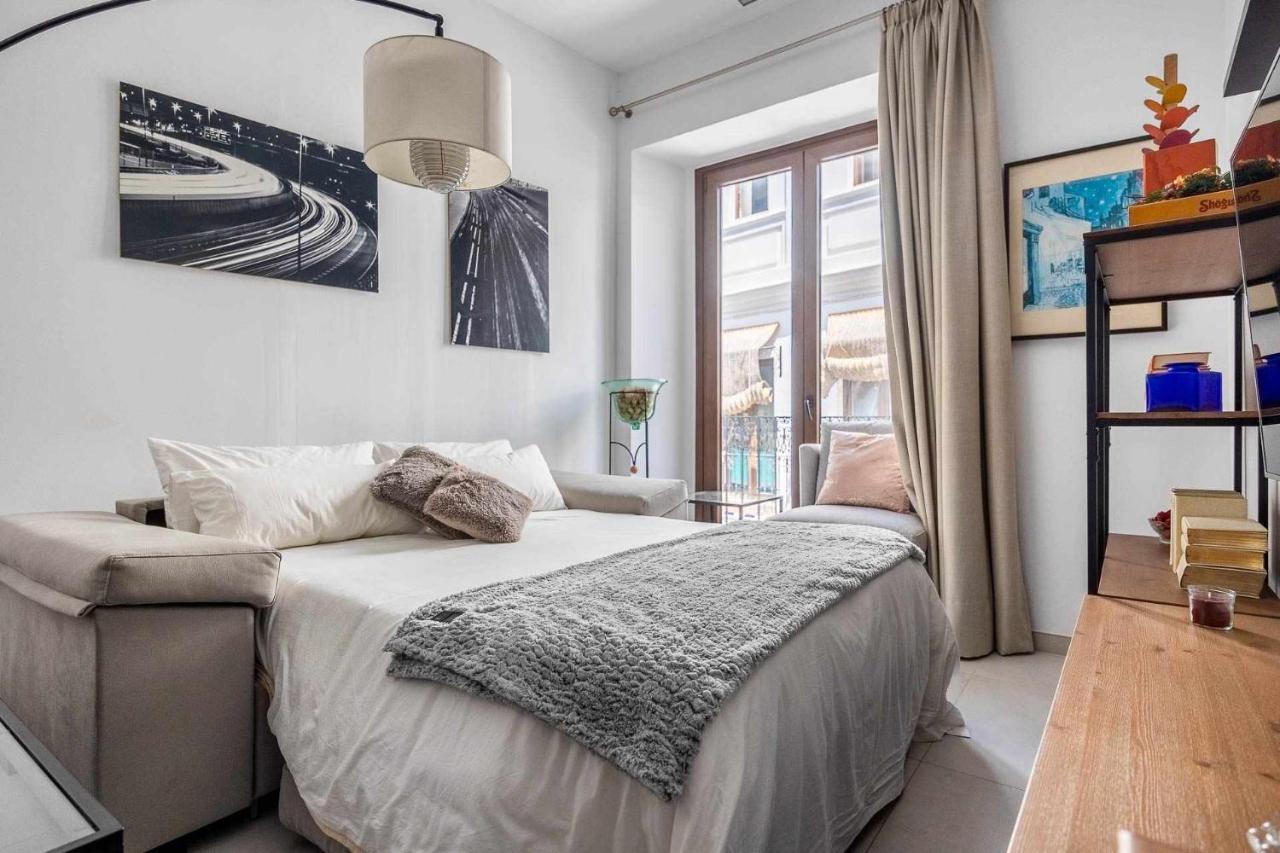 סביליה Comfy Away - Apartamento Exclusivo Mercado De Triana Con Balcon מראה חיצוני תמונה